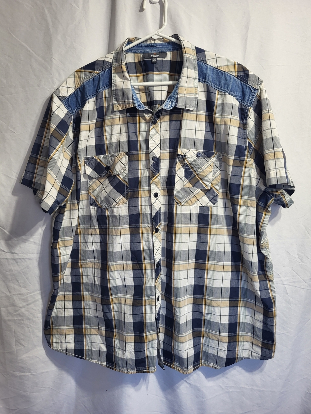 Casual Short-Sleeve Plaid Button-Down Shirt - Blue/White/Cream, Size 4XL